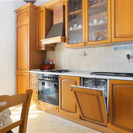 Apartments By The Sea Stanici, Omis - 1028 Tice Екстер'єр фото