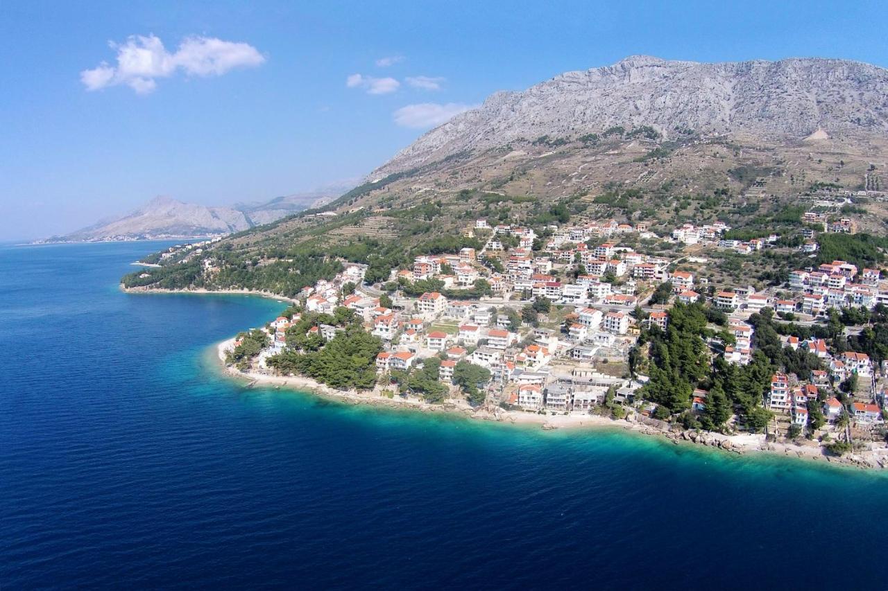 Apartments By The Sea Stanici, Omis - 1028 Tice Екстер'єр фото