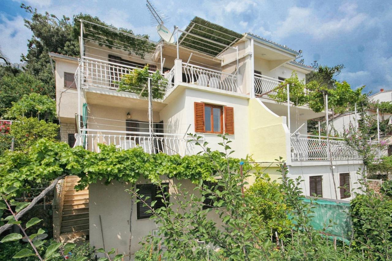 Apartments By The Sea Stanici, Omis - 1028 Tice Екстер'єр фото