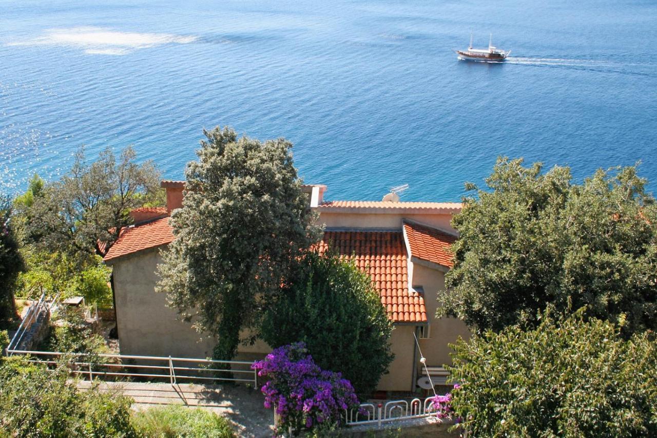 Apartments By The Sea Stanici, Omis - 1028 Tice Екстер'єр фото